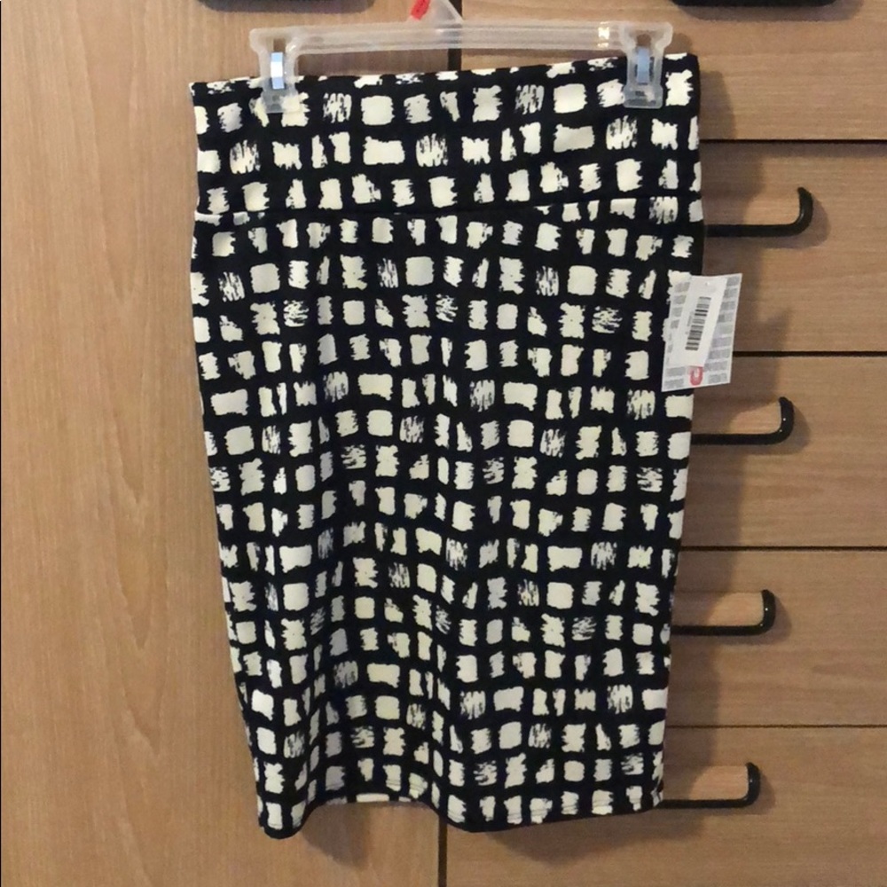 Lularoe Cassie